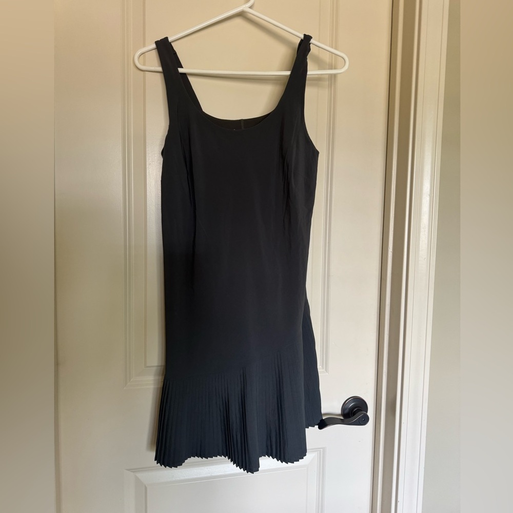 SPANX “yes, let’s pleats” GREEN Sleeveless dress - Picture 8 of 9